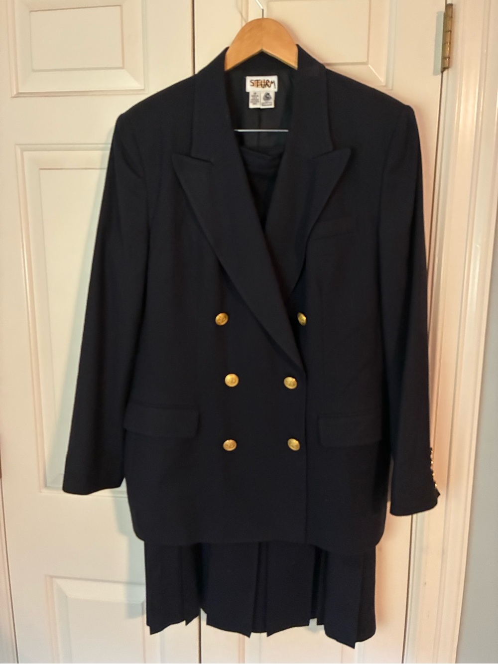 Talbots wool navy suit - size 18
